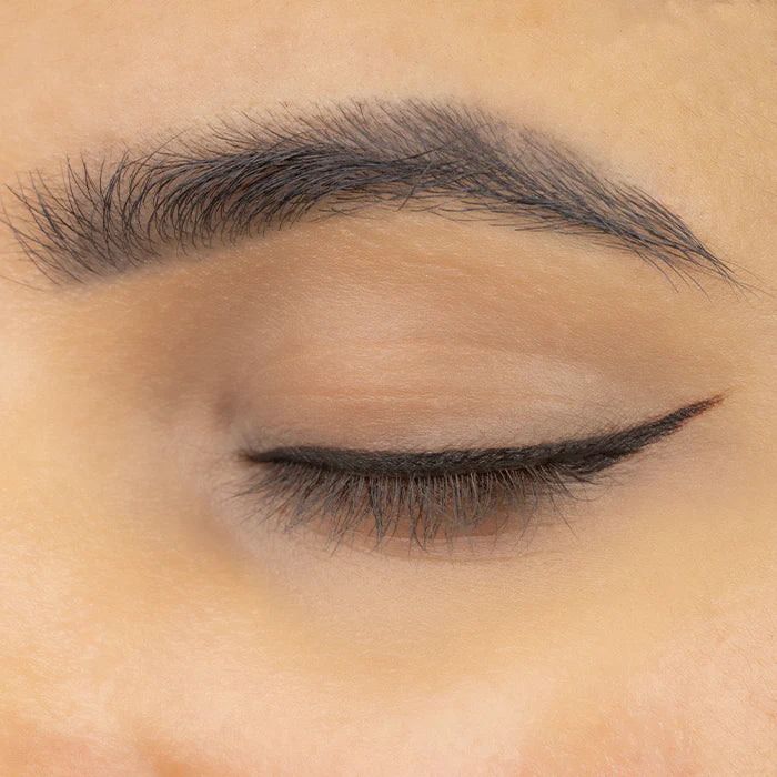 Liquid liner black applied