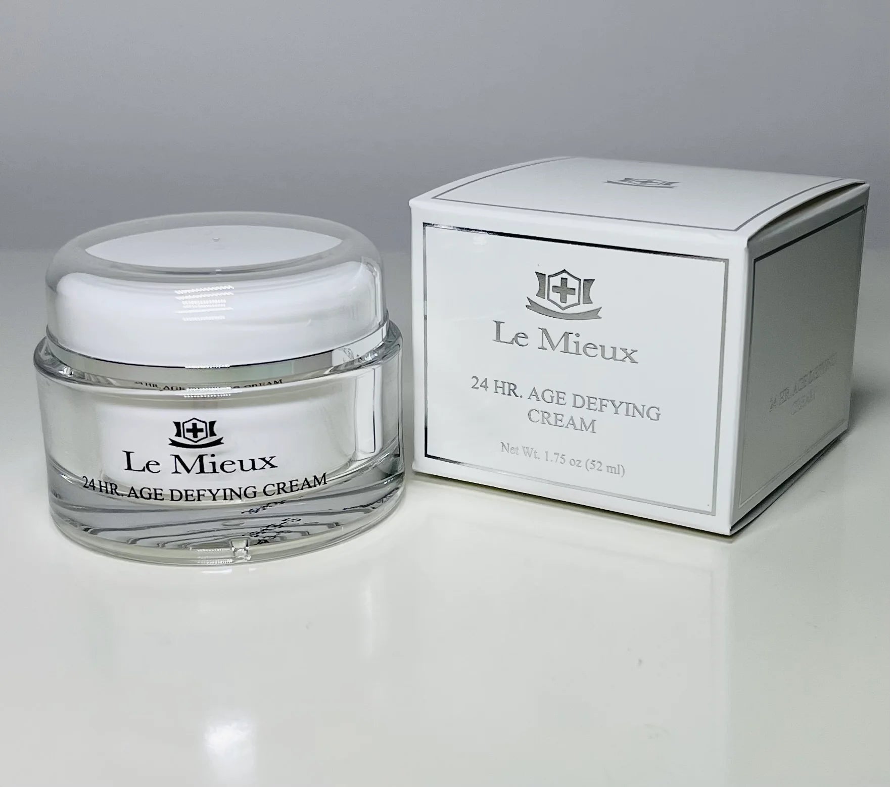 Le Mieux 24 Hr Age Defying Cream with box